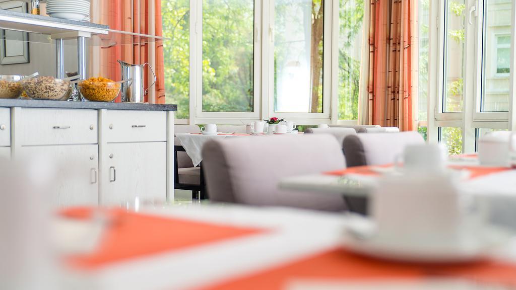 Fontana Hotel Wiesbaden Extérieur photo