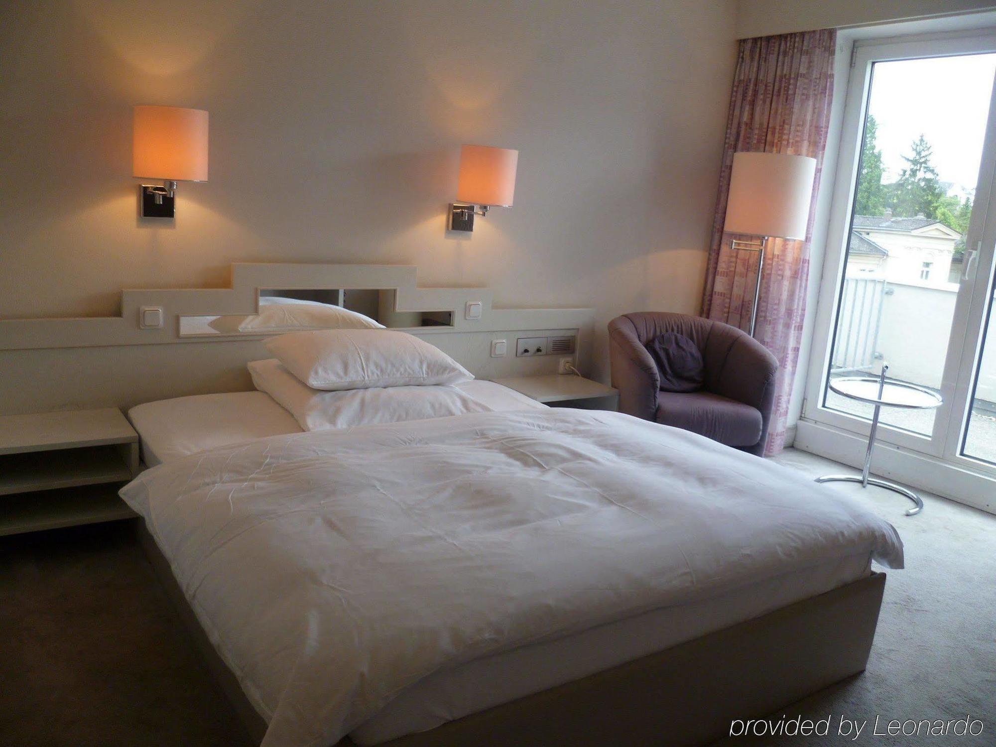 Fontana Hotel Wiesbaden Chambre photo